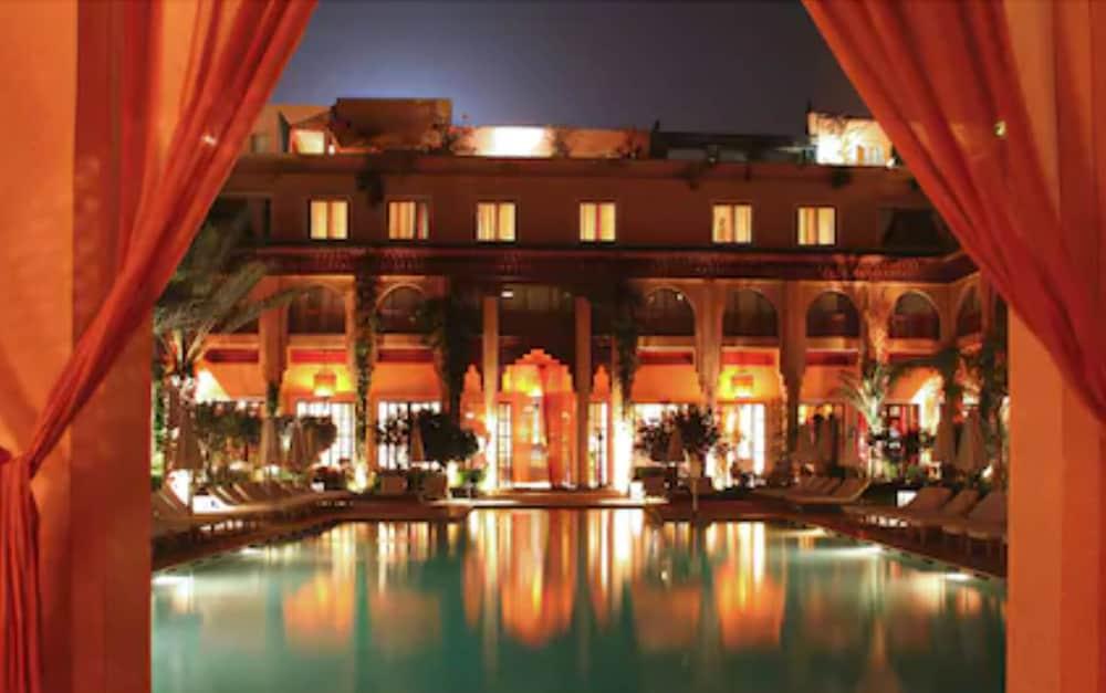 Les Jardins De La Koutoubia Hotel Marrakesh Exterior photo The pool at the hotel