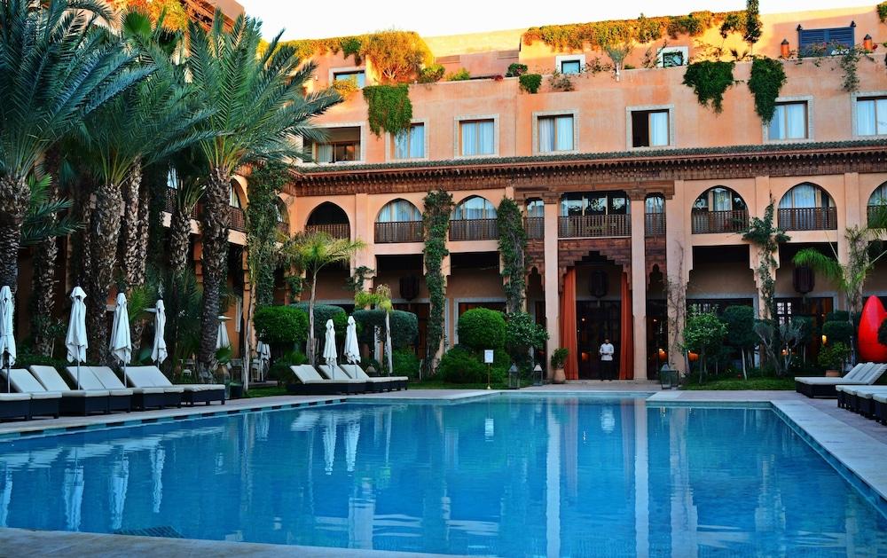 Les Jardins De La Koutoubia Hotel Marrakesh Exterior photo The swimming pool at the hotel