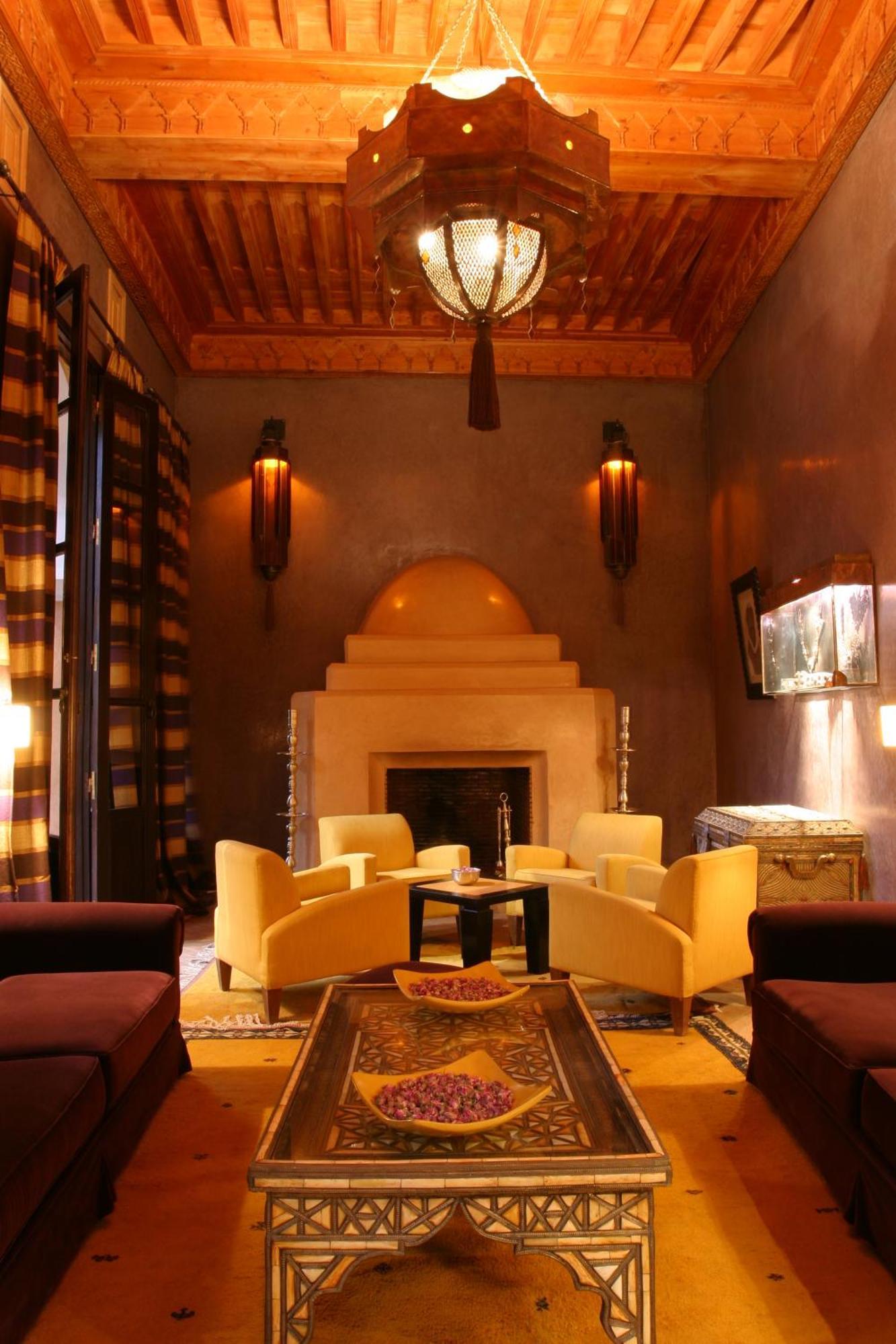 Les Jardins De La Koutoubia Hotel Marrakesh Exterior photo The library at the hotel